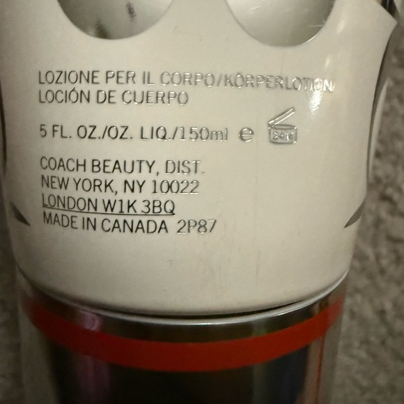 Coach Signature Body Lotion, 5oz NWB - Picture 3 of 5